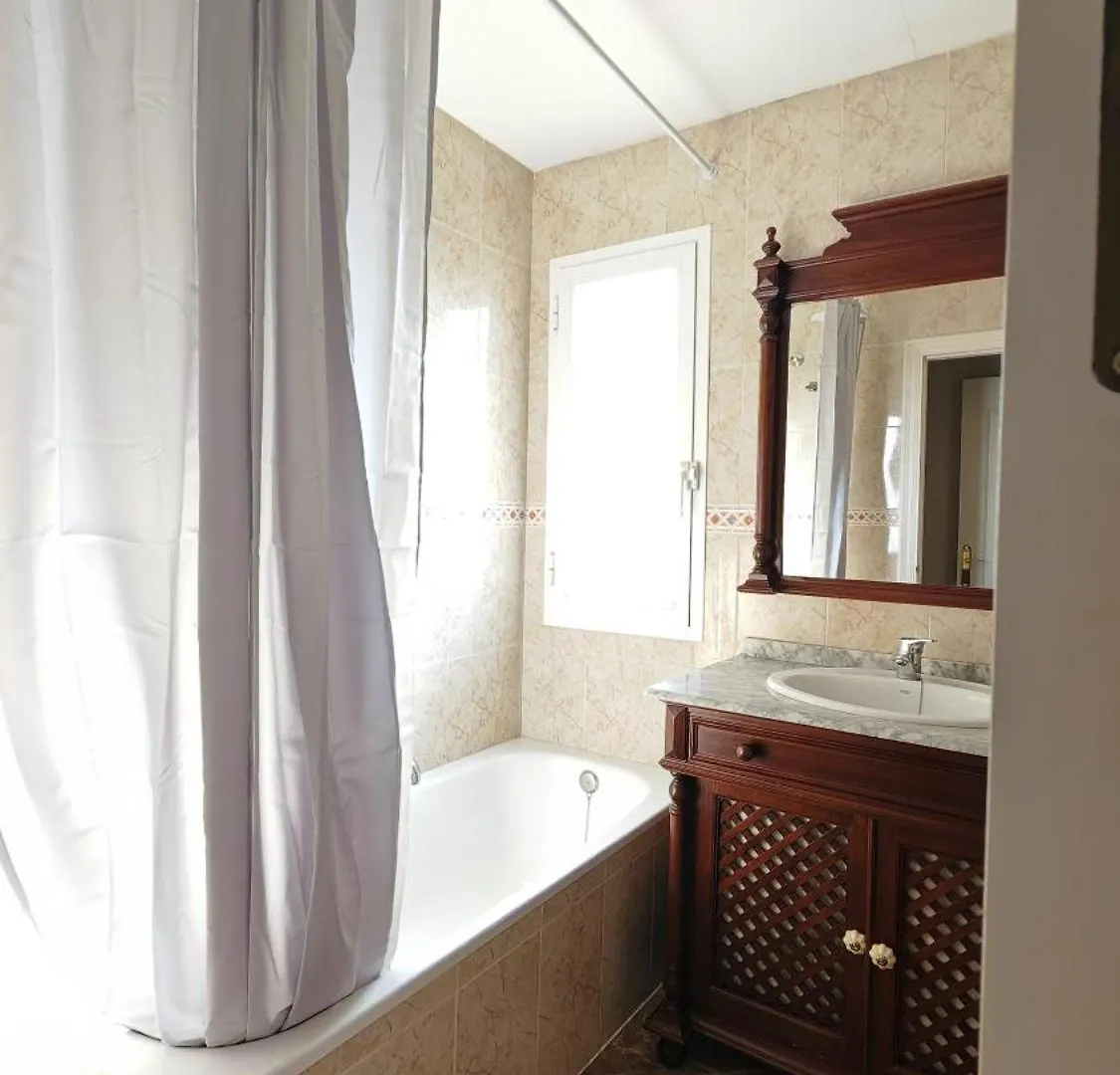Apartamento En Primera Linea De Playa Con Solarium, Gran Terraza Y Piscina MIJAS COSTA